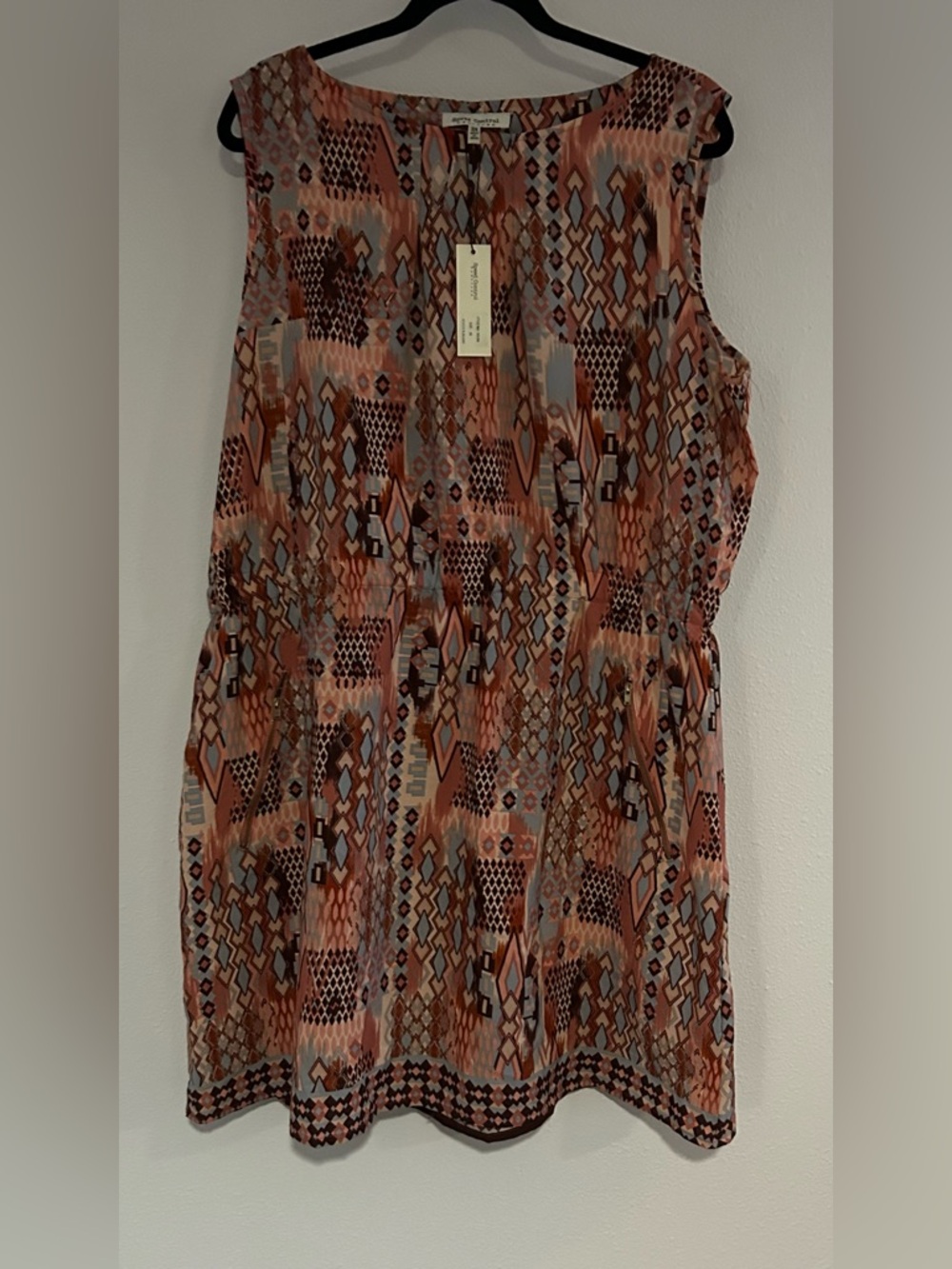 Speed Control Geometric Sleeveless Dress